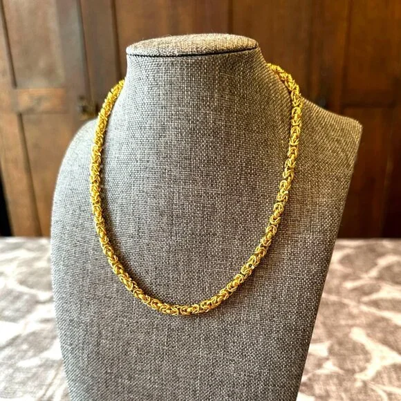 Premier Designs Gold-Tone Byzantine Chain Necklace 15-18" Adjustable Chunky - Picture 6 of 7